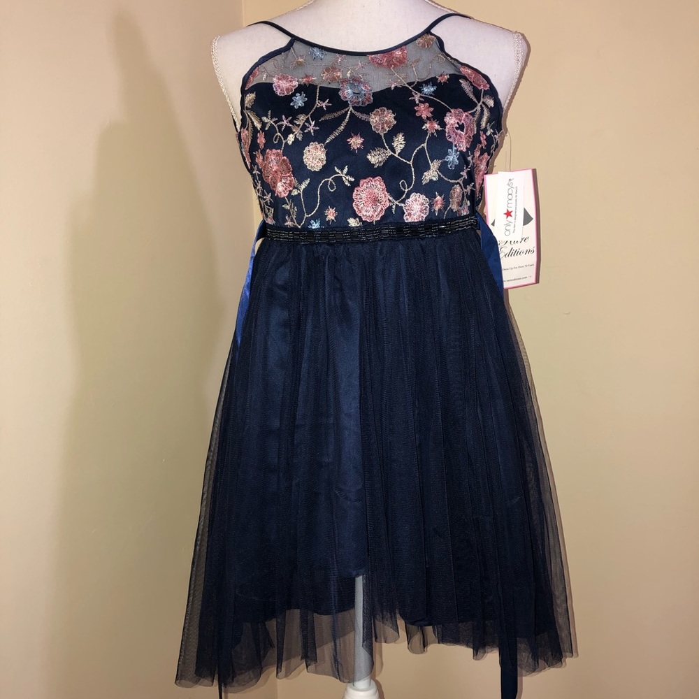 Girls dress